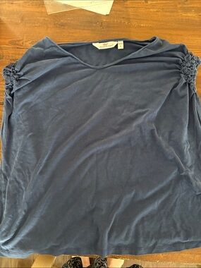 Vineyard Vines Navy Short Sleeve Top with Ruched Shoulders